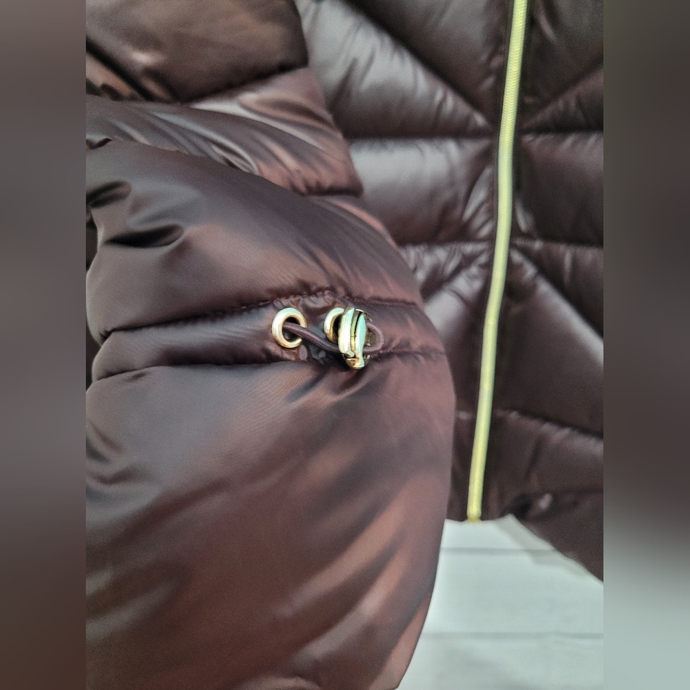 ⭐HOST PICK⭐NWT chocolate brown with gold hardware 2x puffer Jacket - Picture 15 of 16